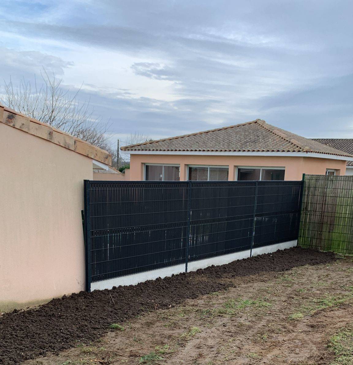 Pose portail voiture bois et aluminium moderne Créon dans l'entre deux mers