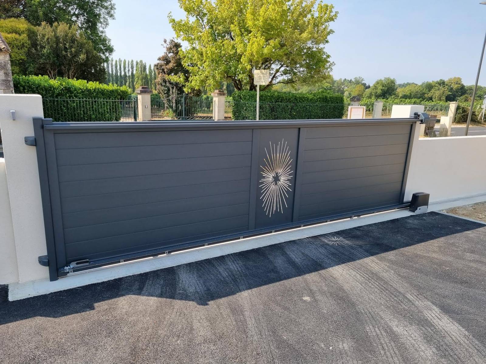 Poseur de portail en aluminium à Libourne en Gironde