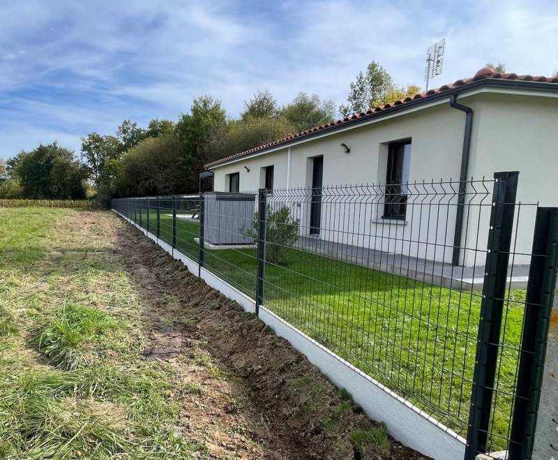panneaux grillage rigide sécurité jardin montussan